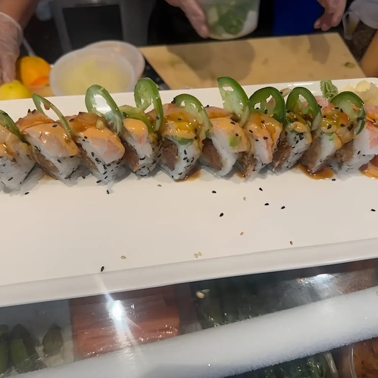 Delicious Tuna Roll Experience
